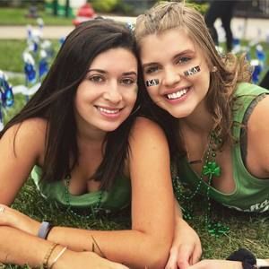 Meet your Posher, Simone